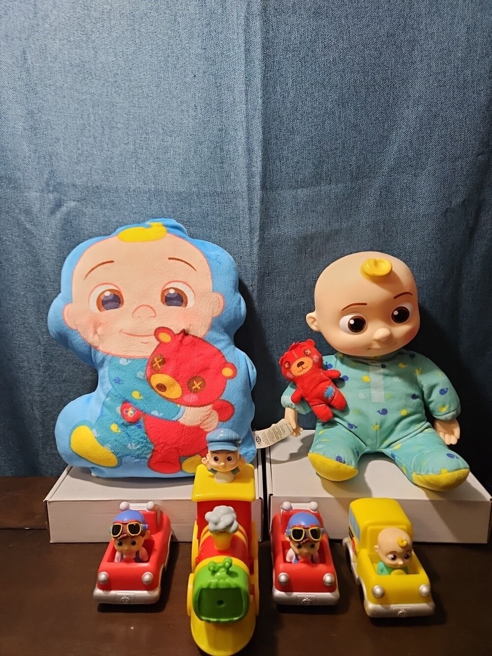 CoComelon Toy Box Musical Bedtime JJ Doll Plush Pillow 4 Mini Vehicles Jazwares - Picture 8 of 16